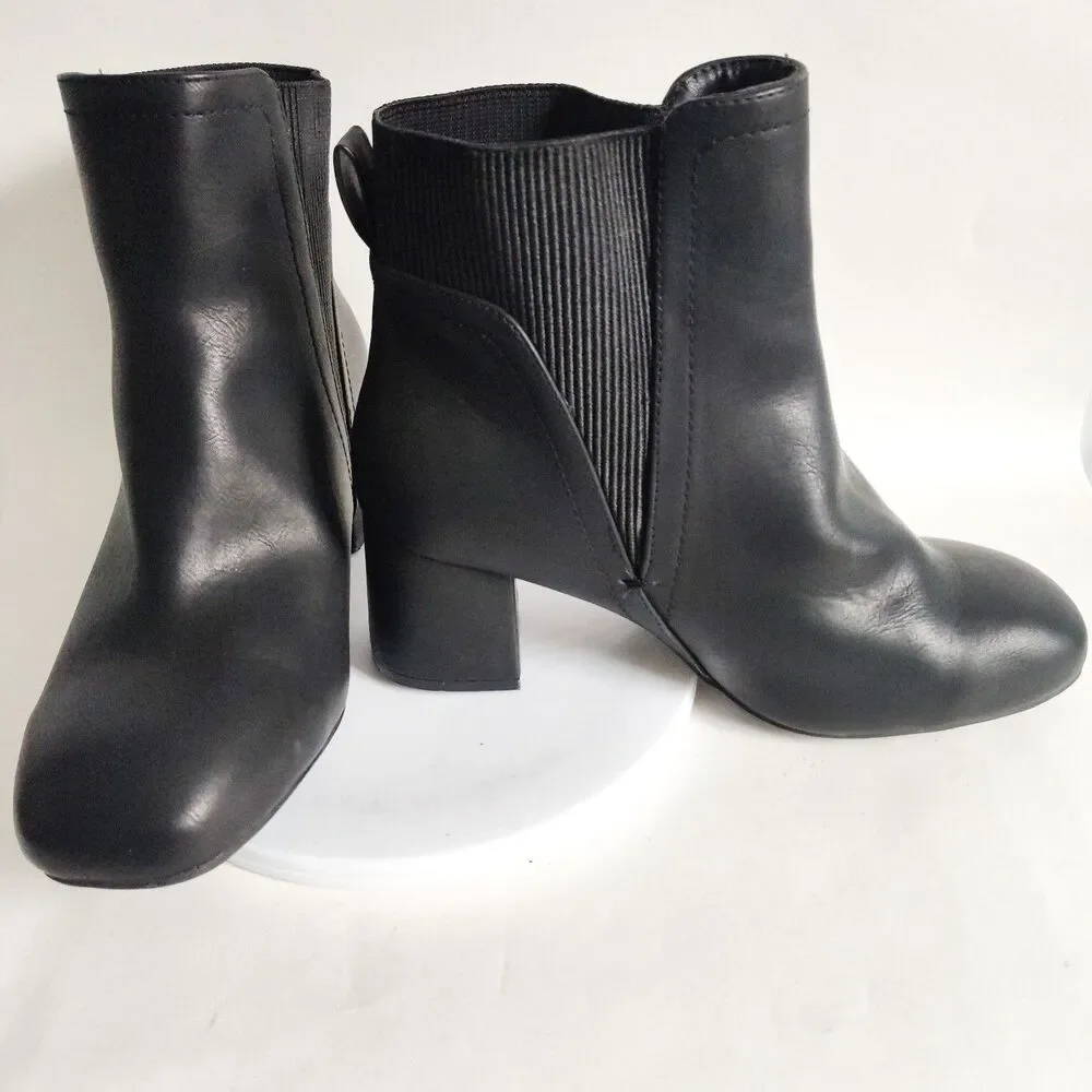 Torrid Faux Leather Vegan Black Chelsea Ankle Boots 2.5" Block Heel 10.5 WW Wide